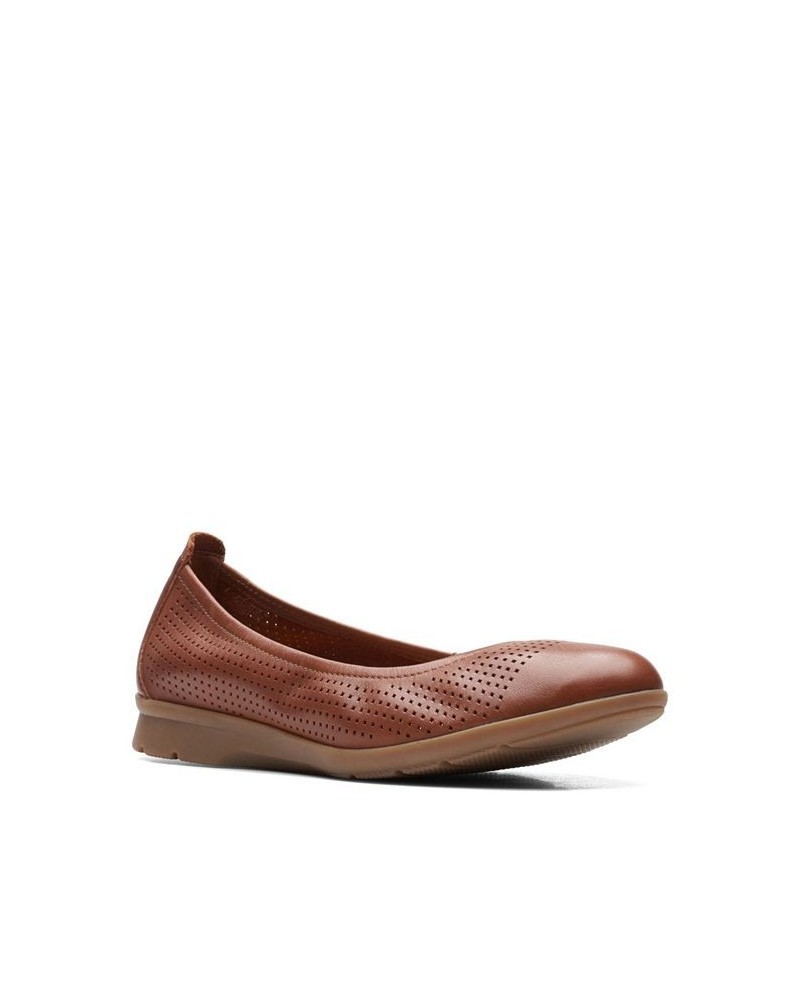 Women's Collection Jenette Ease Perforated Flats Tan/Beige $41.00 Shoes