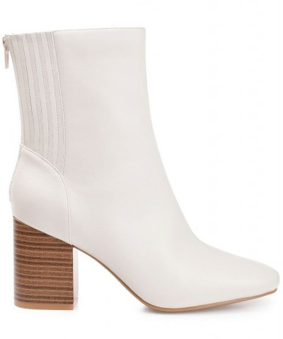 Women's Maize Bootie PD03 $37.40 Shoes